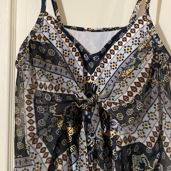 Swimsuit - Picture 2 of 3